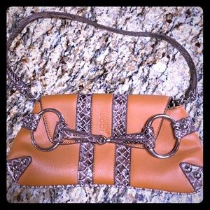 Vintage Tan Gucci Purse with 2 stripes